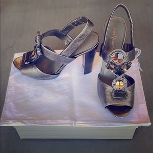 Vince Camuto